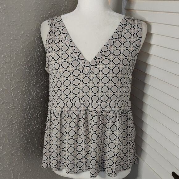 LOFT V-Neck Peplum Geometric Mosaic Print Top 4P Petite Boho Balletcore Classic - Picture 1 of 8